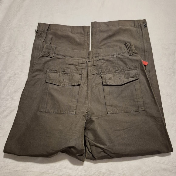 Gap men's size 30 x 30 dark green hiking style pants, 5 pockets, VGUC - Picture 5 of 10